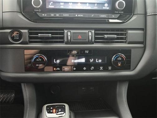 2025 Nissan Pathfinder S