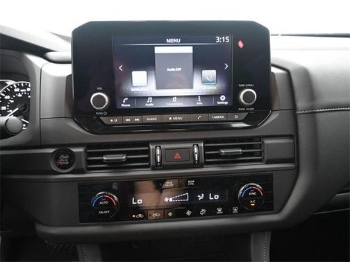 2025 Nissan Pathfinder S