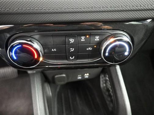 Summit White 2025 Chevrolet Trailblazer LT