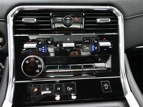 2025 Nissan Armada Platinum