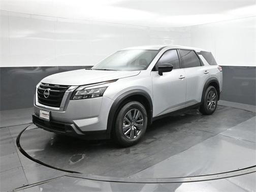 2025 Nissan Pathfinder S