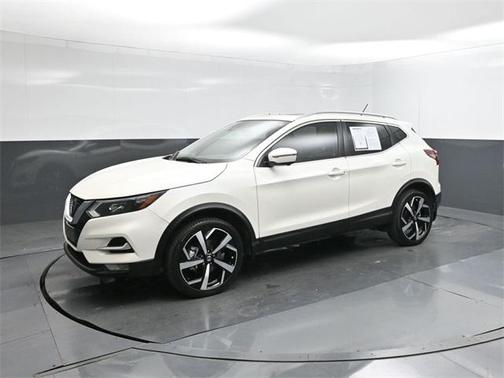 2022 Nissan Rogue Sport SL