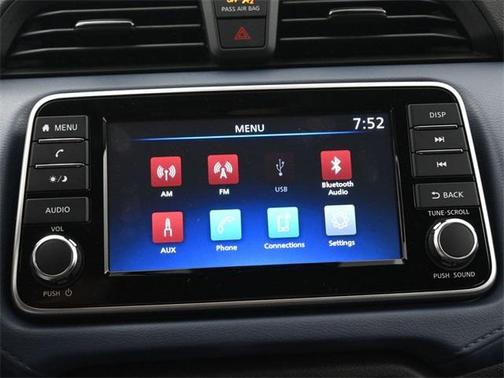 2025 Nissan Versa 1.6 SV