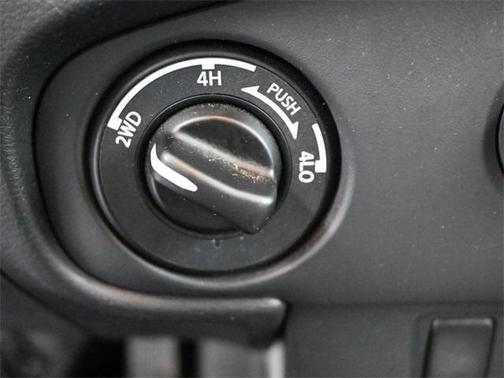 2023 Nissan Frontier S