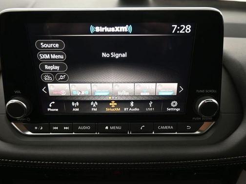 Everest White P 2026 Nissan Rogue SV