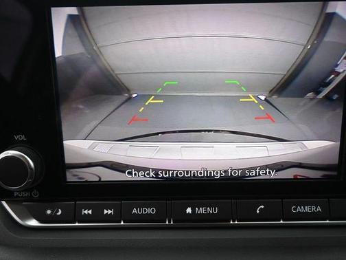 Everest White P 2026 Nissan Rogue SV