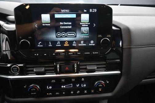 2 Tone White / Black Roof 2023 Nissan Pathfinder SL