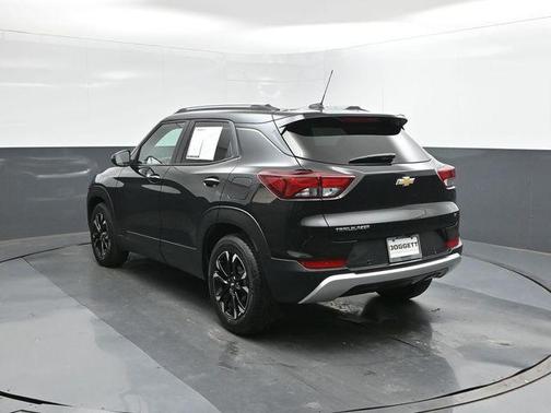 Mosaic Black Metallic 2022 Chevrolet Trailblazer LT