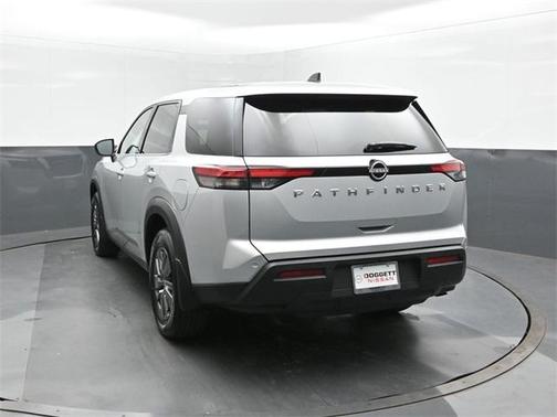2025 Nissan Pathfinder S