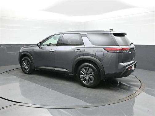 2025 Nissan Pathfinder S