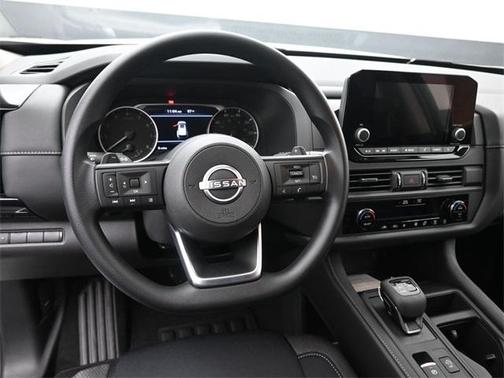 2025 Nissan Pathfinder S