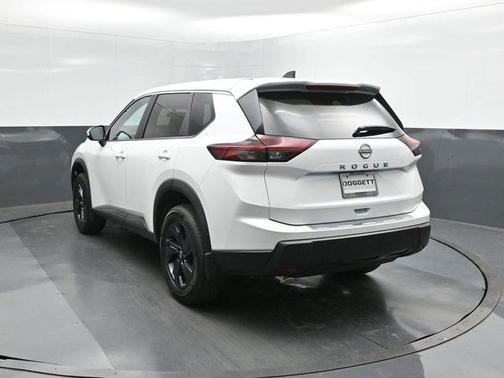 Everest White P 2026 Nissan Rogue SV