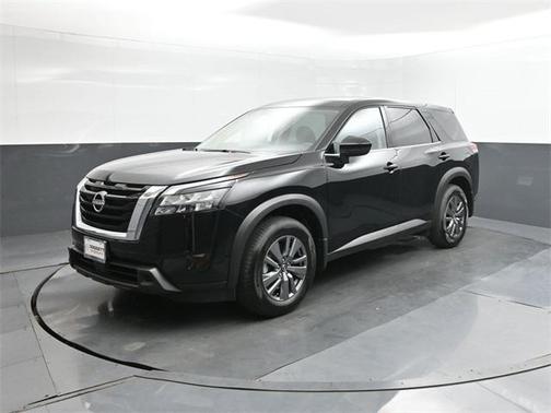 2025 Nissan Pathfinder S