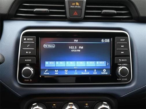 2025 Nissan Versa 1.6 SV