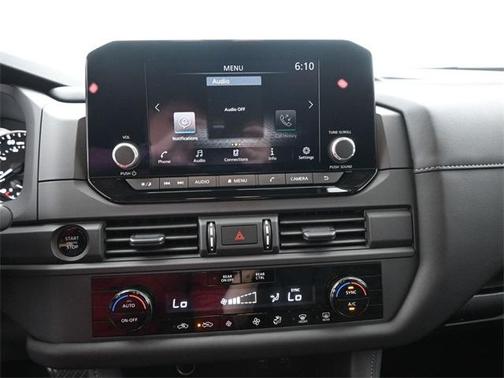 2025 Nissan Pathfinder S