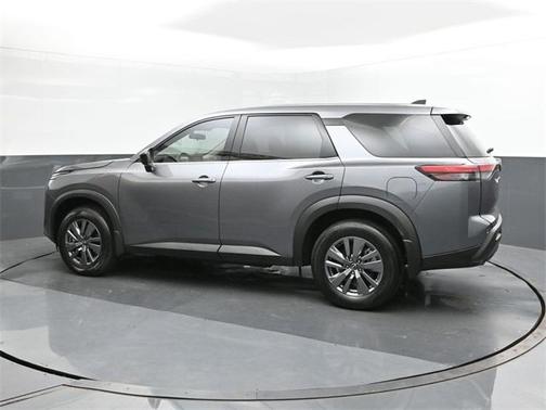 2025 Nissan Pathfinder S