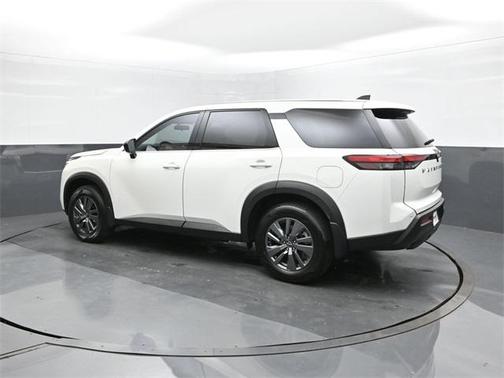 2025 Nissan Pathfinder S