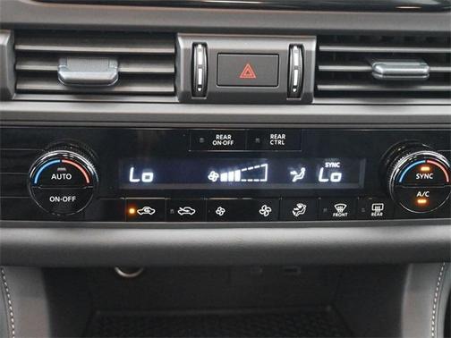 2025 Nissan Pathfinder S