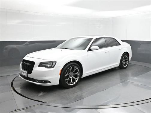 2018 Chrysler 300 S