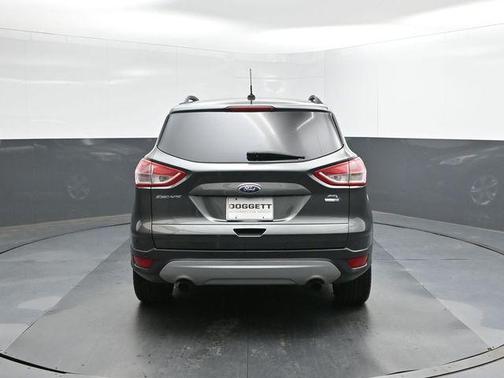 Magnetic 2016 Ford Escape SE