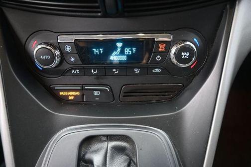 Magnetic 2016 Ford Escape SE
