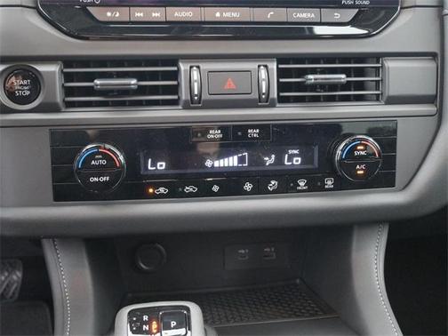 2025 Nissan Pathfinder S