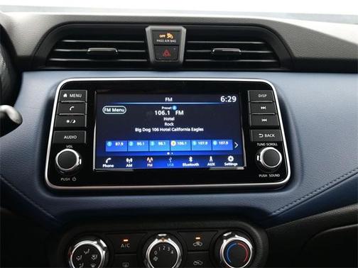 2025 Nissan Versa 1.6 SV