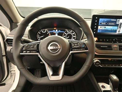 2025 Nissan Altima SL