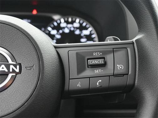 2025 Nissan Pathfinder S