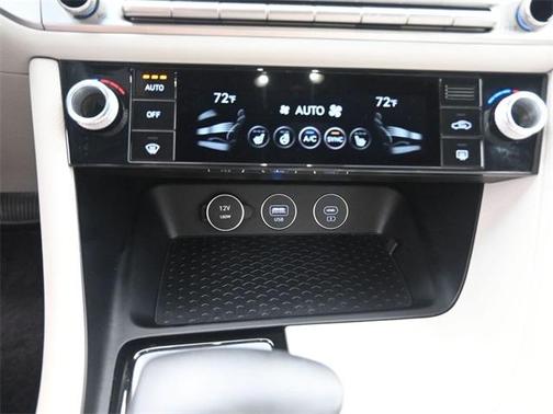 2024 Genesis G70 2.5T