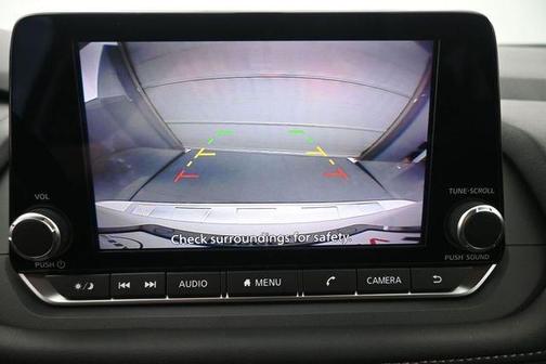Everest White P 2026 Nissan Rogue SV
