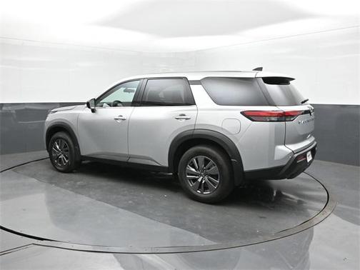 2025 Nissan Pathfinder S