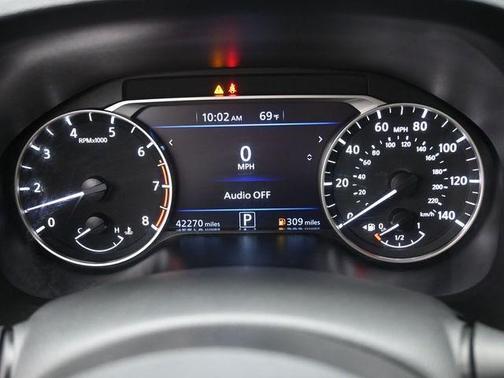 Glacier White 2025 Nissan Altima SV