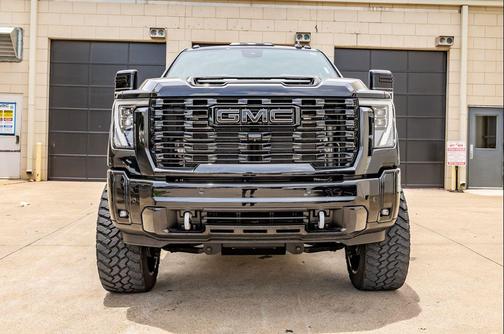 Onyx Black 2025 GMC Sierra 2500 Denali Ultimate