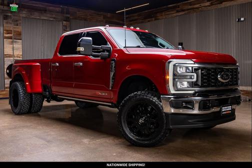 Rapid Red Metallic Tinted Clearcoat 2023 Ford F-350 Lariat