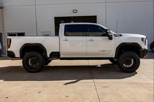 Summit White 2026 GMC Sierra 2500 AT4X