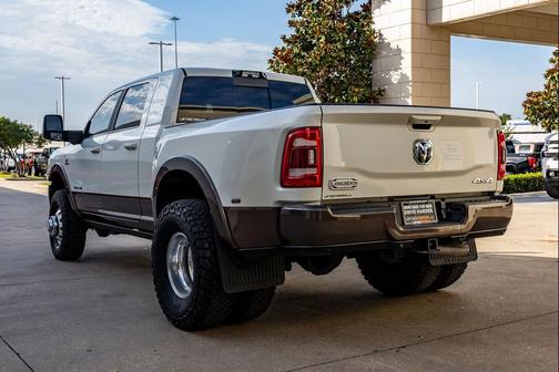 Pearl White/Walnut Brown Metallic Clear Coat 2024 RAM 3500 Longhorn