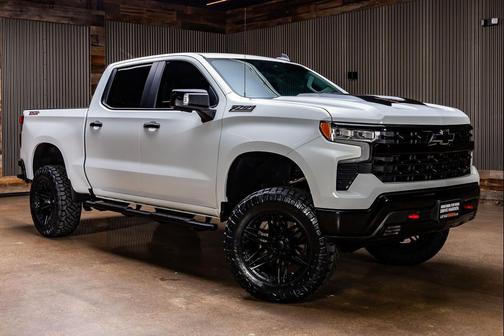 Summit White 2023 Chevrolet Silverado 1500 LT Trail Boss
