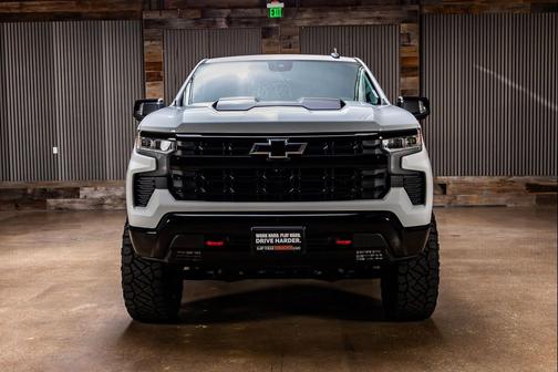 Summit White 2023 Chevrolet Silverado 1500 LT Trail Boss