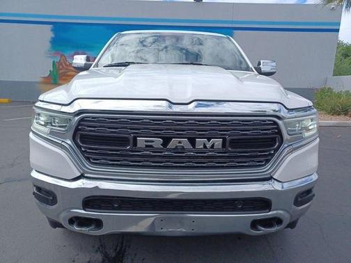 Photo 2 of 32 of 2020 RAM 1500 Limited