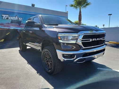 Photo 1 of 31 of 2019 RAM 1500 Big Horn
