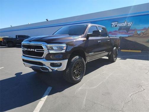 Photo 3 of 31 of 2019 RAM 1500 Big Horn