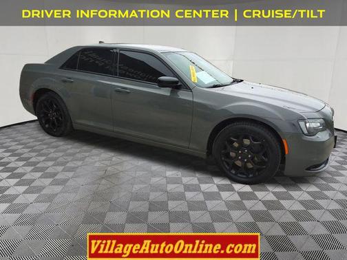 2018 Chrysler 300 Touring