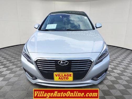 2016 Hyundai SONATA Hybrid Limited