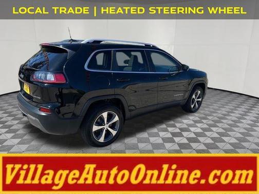 Diamond Black Crystal Pearlcoat 2019 Jeep Cherokee Limited