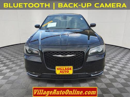 2018 Chrysler 300 S