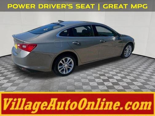 Pepperdust Metallic 2017 Chevrolet Malibu 1LT