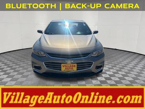 Pepperdust Metallic 2017 Chevrolet Malibu 1LT