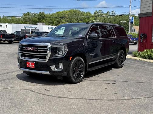 2023 GMC Yukon XL SLT