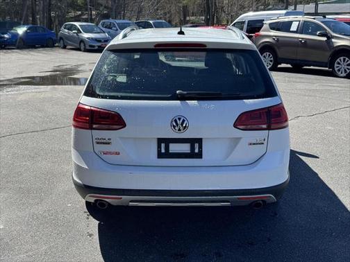 2017 Volkswagen Golf Alltrack TSI SEL
